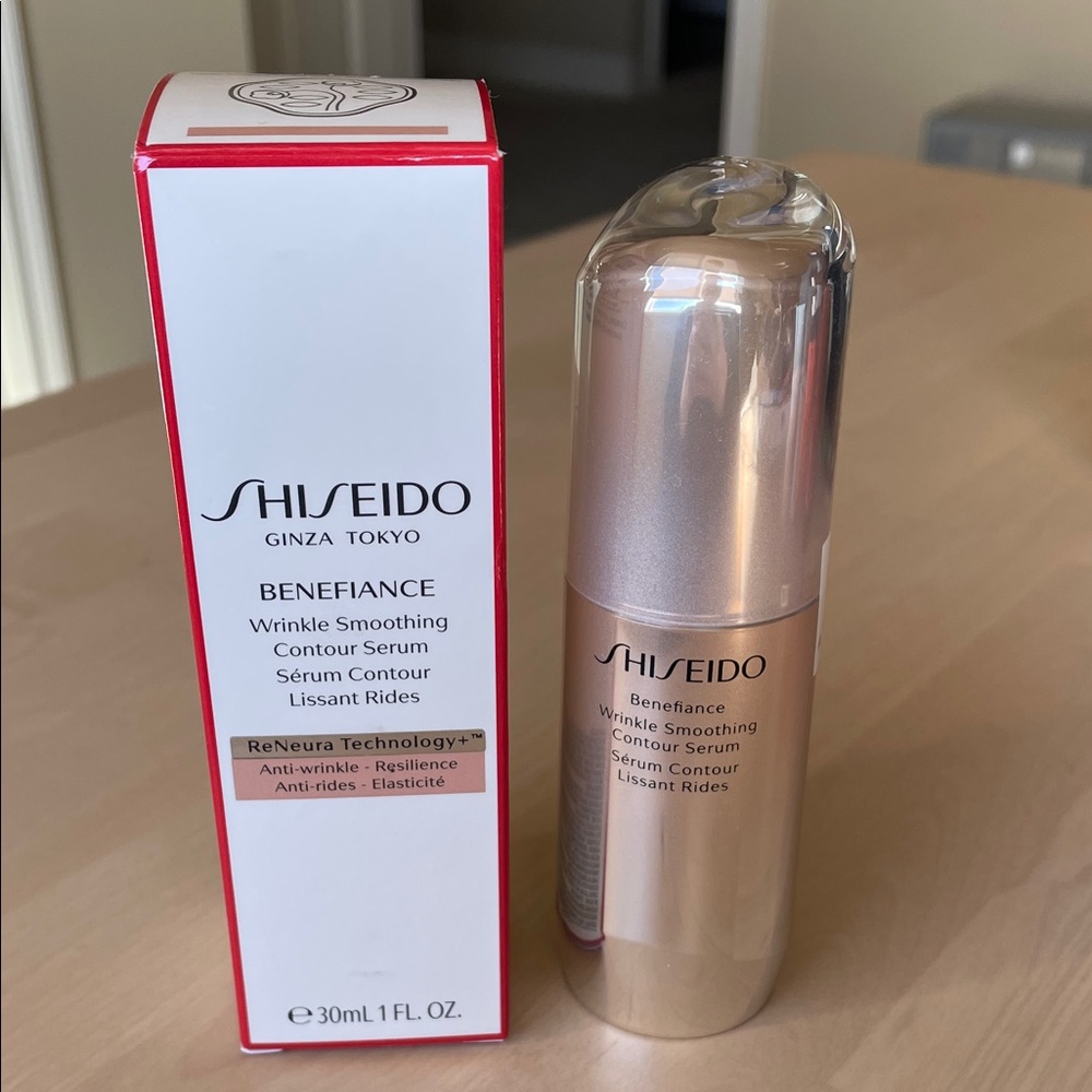 NIP Shiseido Benefiance Wrinkle Smoothing Contour Serum